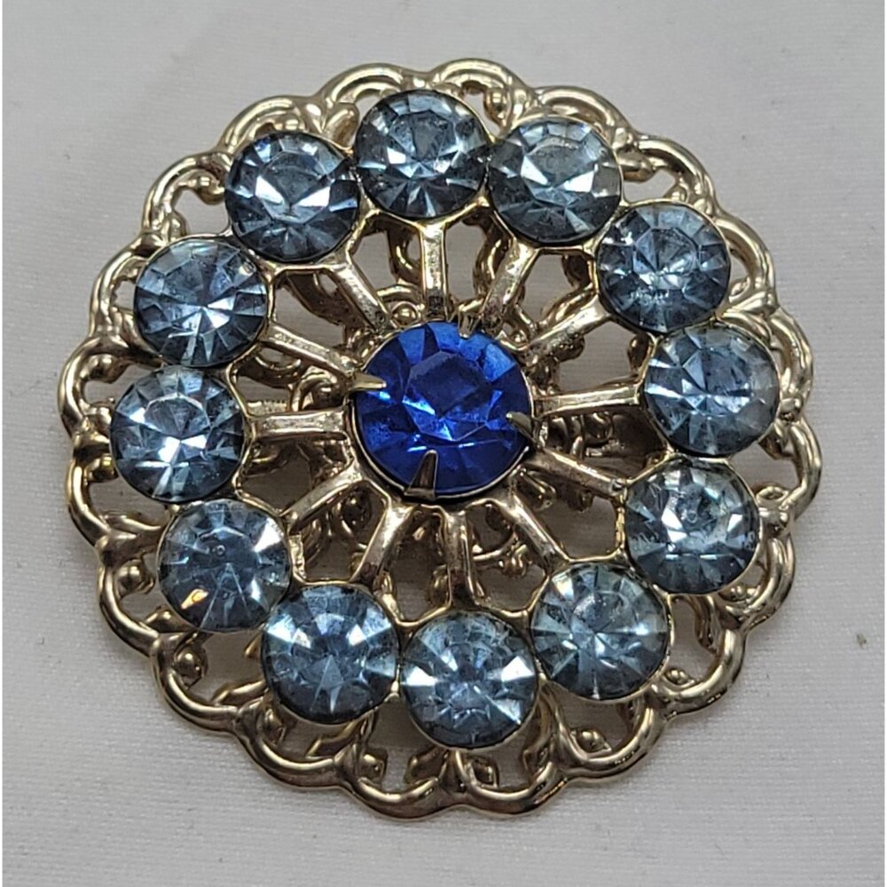 Vintage Gold-Tone Blue Rhinestone Filigree Brooch Pin 1.5 Inches Round Classic